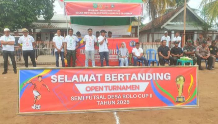 Gempita Kemeriahan Turnamen Semi Futsal Desa Bolo 2025, Berdampak Nyata Pada Tumbuhnya Perekonomian Warga