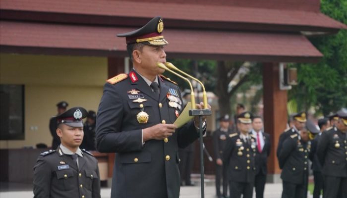 Personel Polda NTB Terima Satya Lencana, Wakapolda Tekankan Integritas